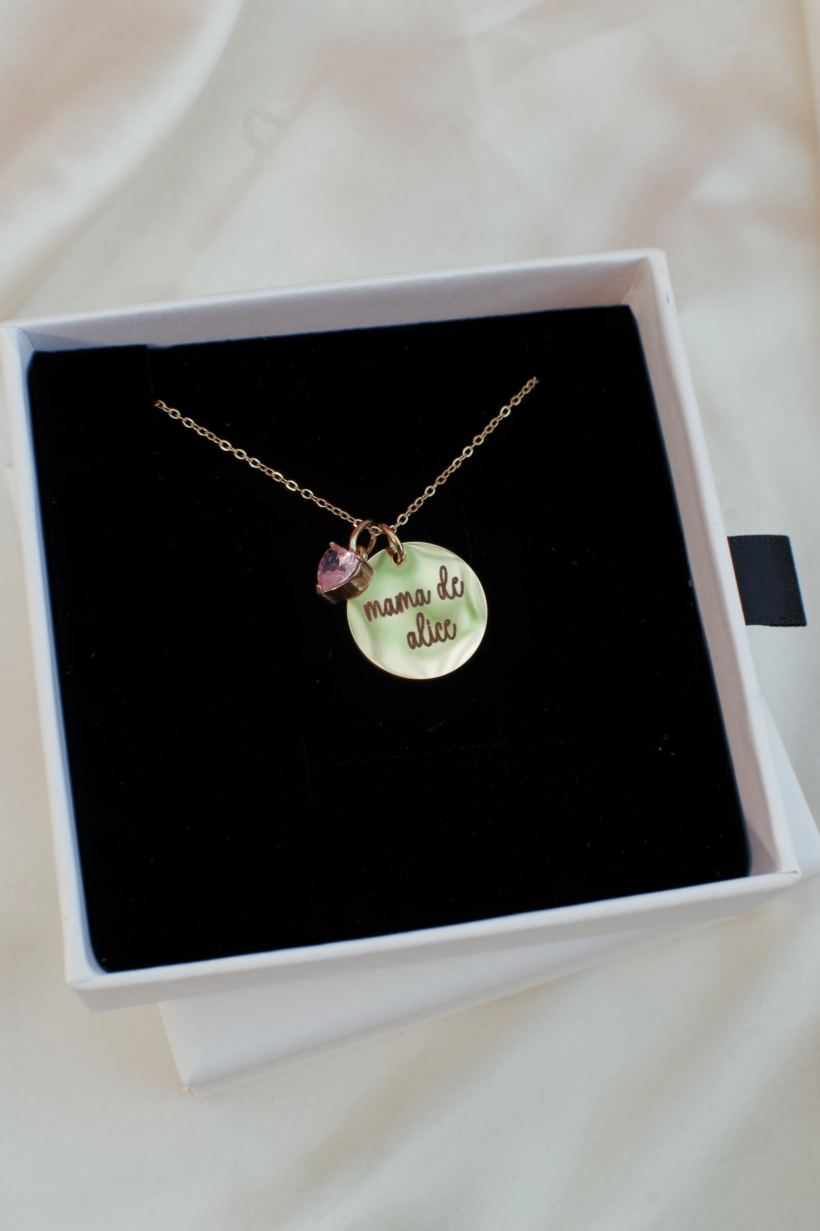 Soy mamá necklace