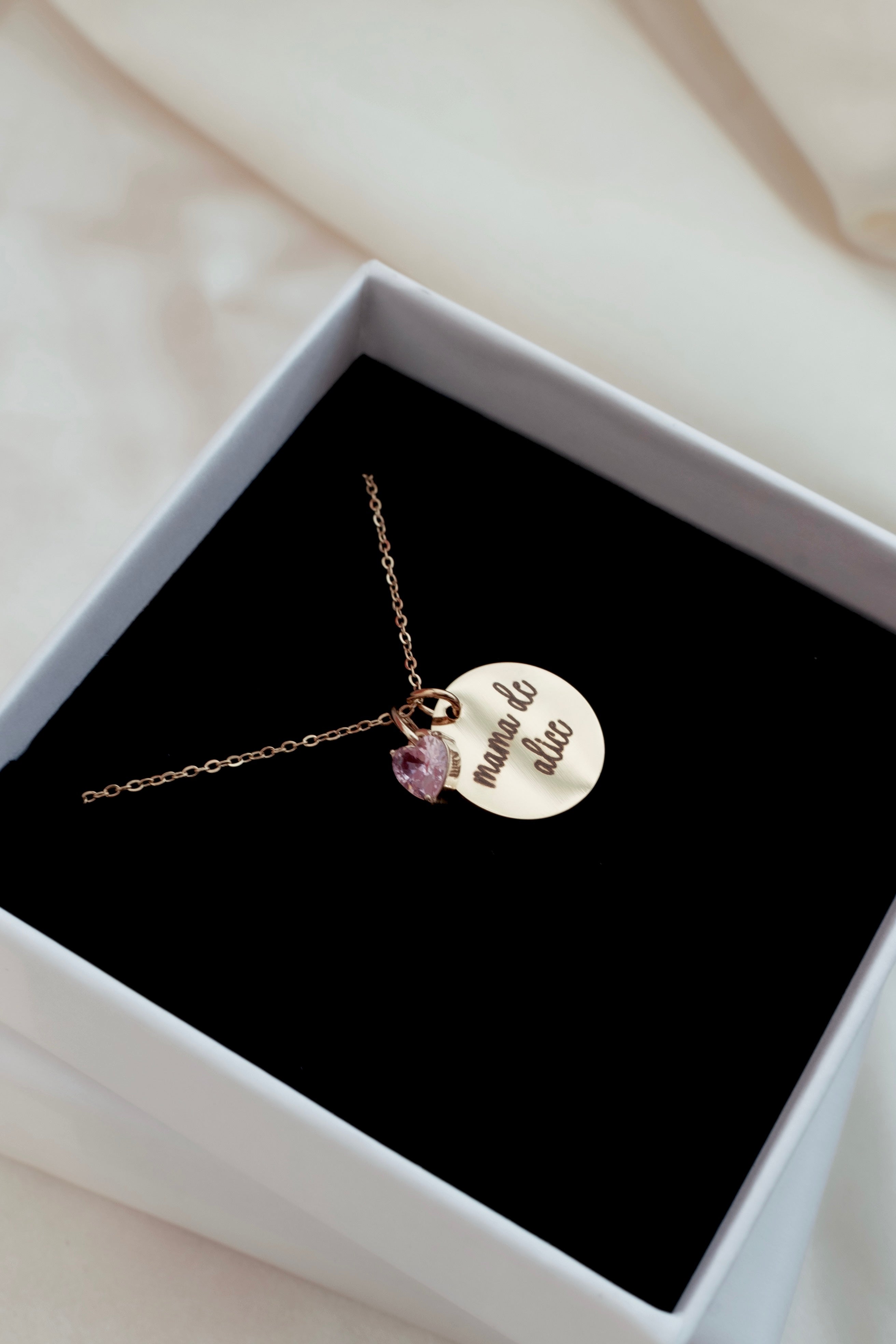 Soy mamá necklace