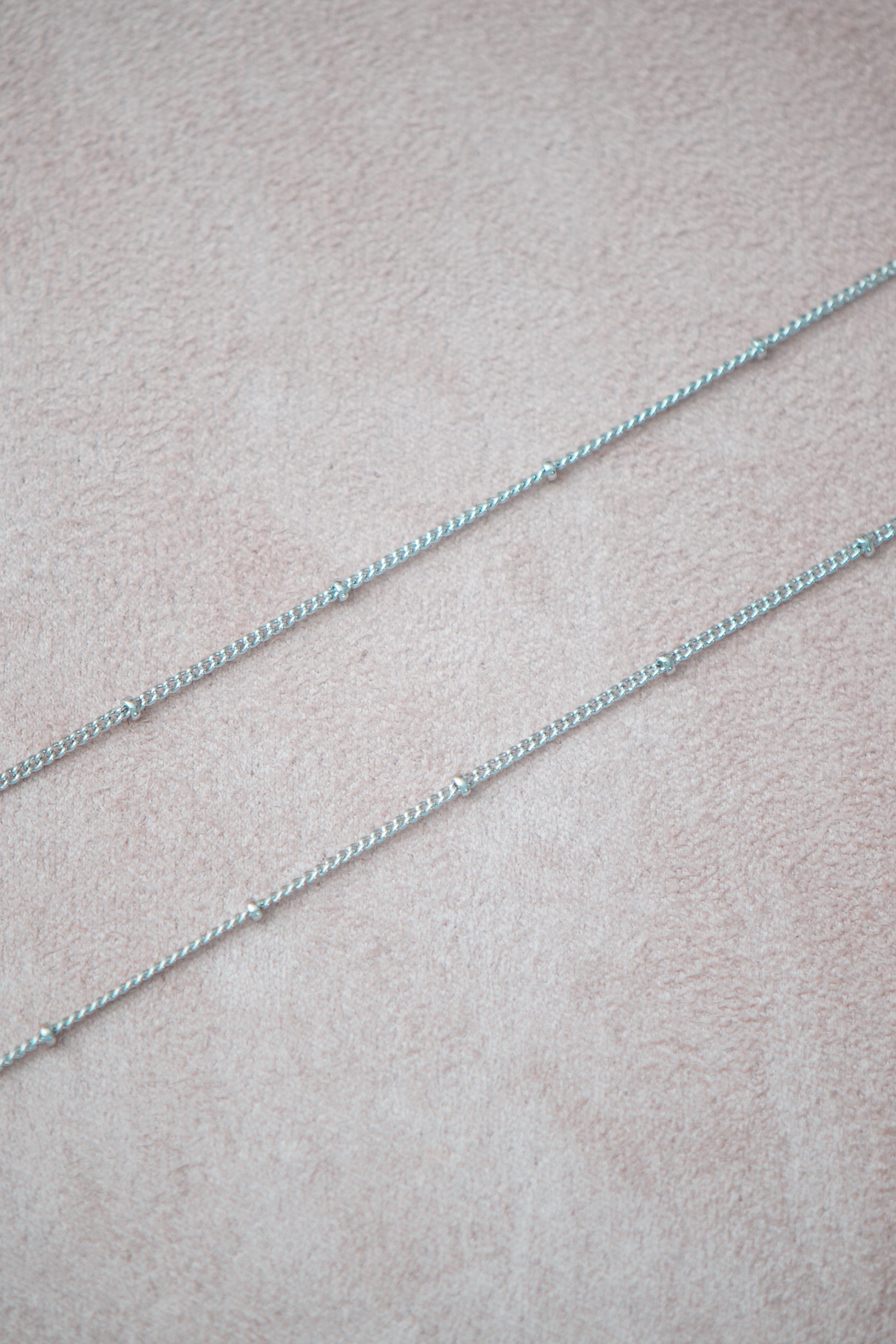 Isa Chain Necklace